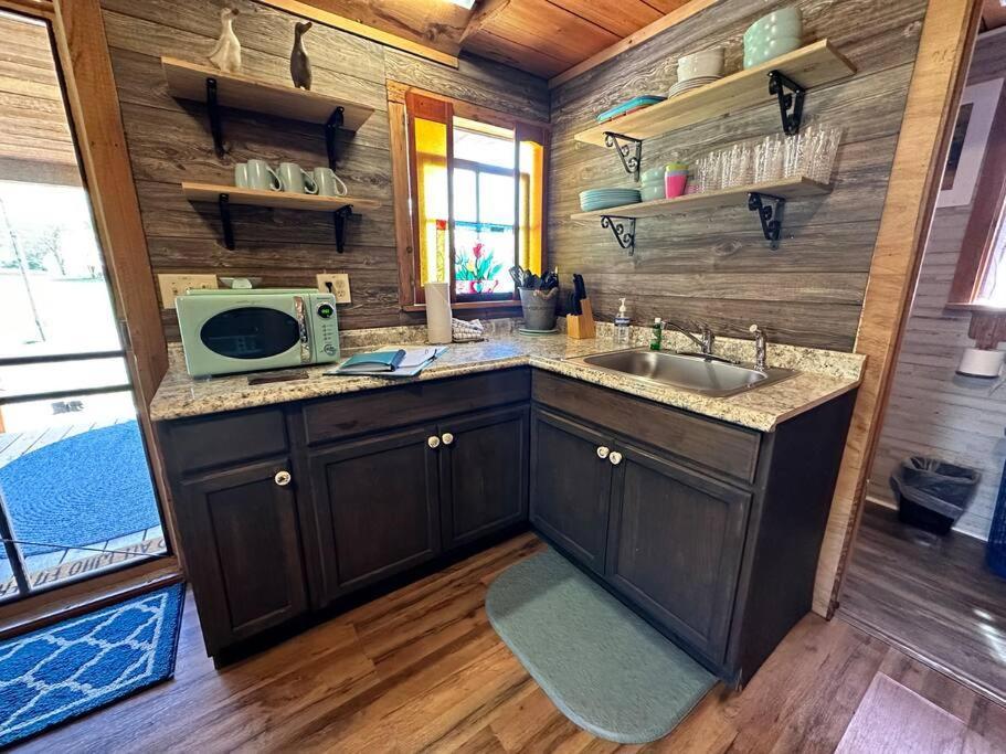 Cozy Cabin Walking Distance To Parkway! Pigeon Forge Exterior foto